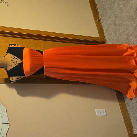 Jessica Simpson Dresses & Skirts - Jessica Simpson Coral And Black Maxi Dress Size 4